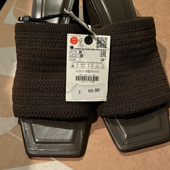 Brand New Fabric Wedges Sandals. Wide front strap. - Picture 2 of 7